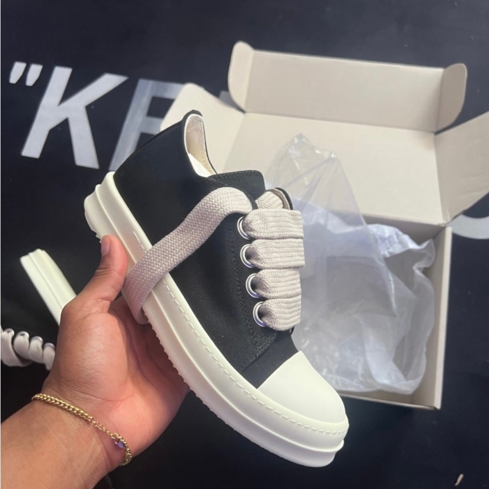jumbo lace rick owens